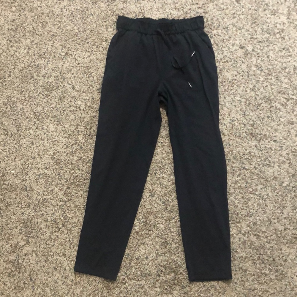 Lululemon black pants